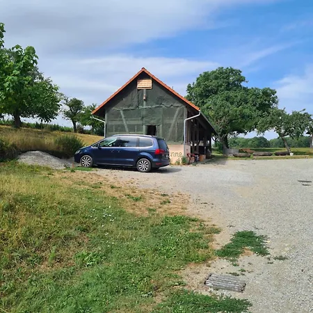 Auf'm Hof Homestay